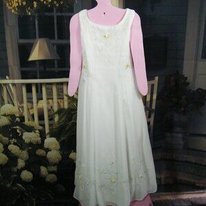 Robe de bouquetière ou première communion sans manche